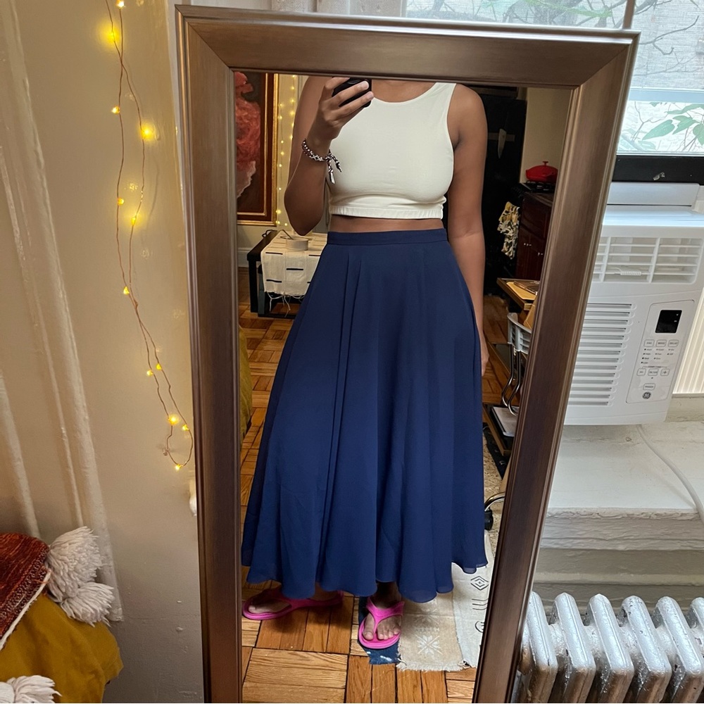 Vintage fully lined Midi / Maxi skirt in Navy, size small / medium